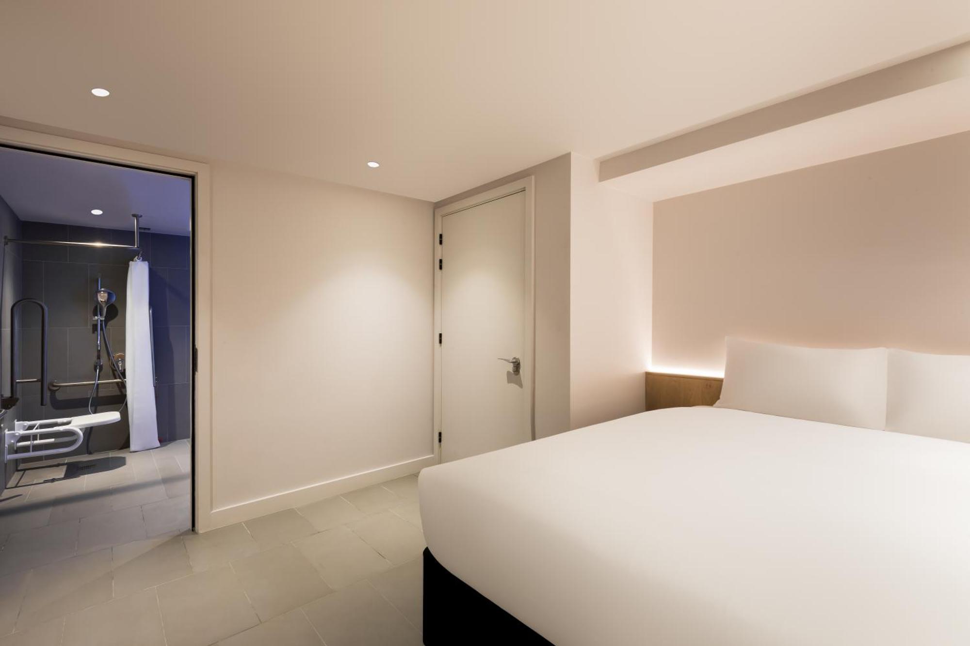 Zedwell Underground Hotel Tottenham Court Rd Λονδίνο Δωμάτιο φωτογραφία