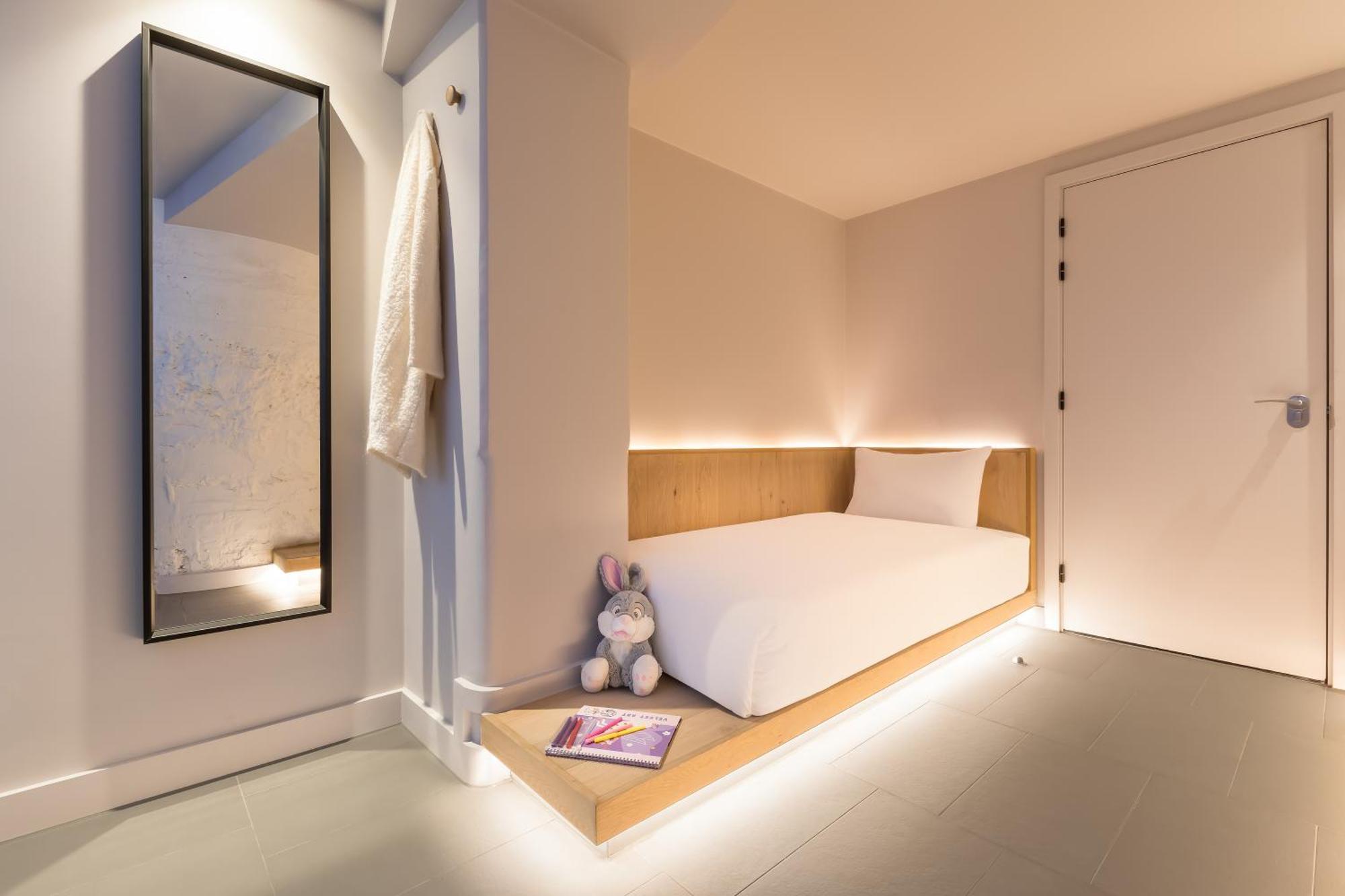 Zedwell Underground Hotel Tottenham Court Rd Λονδίνο Δωμάτιο φωτογραφία